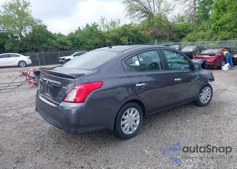 2015 Nissan Versa 1.6 Sv z USA, uszkodzony, nr VIN 3N1CN7APXFL842944